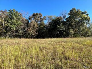 70 Summers Drive, Hawk Point, MO 63349