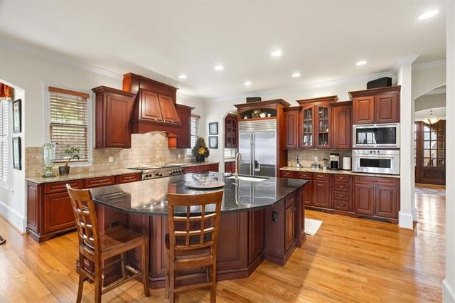 2252 Parkwood Place Court SE, Smyrna, GA 30080
