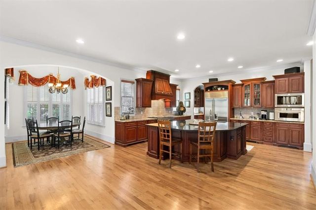 2252 Parkwood Place Court SE, Smyrna, GA 30080