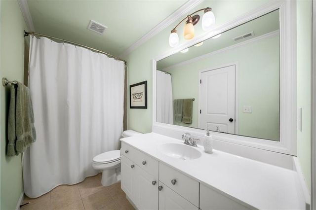 2252 Parkwood Place Court SE, Smyrna, GA 30080