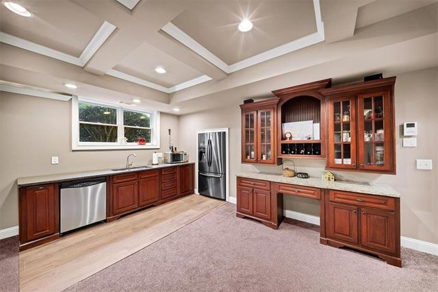 2252 Parkwood Place Court SE, Smyrna, GA 30080