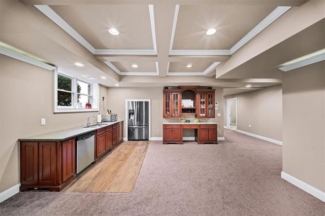 2252 Parkwood Place Court SE, Smyrna, GA 30080