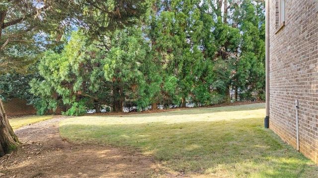 2252 Parkwood Place Court SE, Smyrna, GA 30080