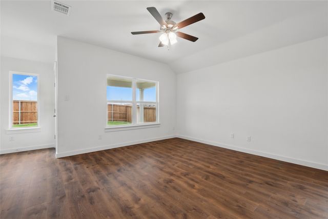 124 Patrick Henry Drive, Venus, TX 76084