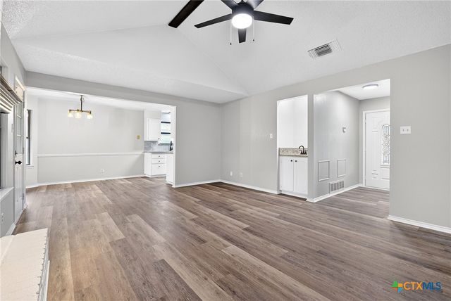 3305 Forest Hill Drive, Killeen, TX 76542