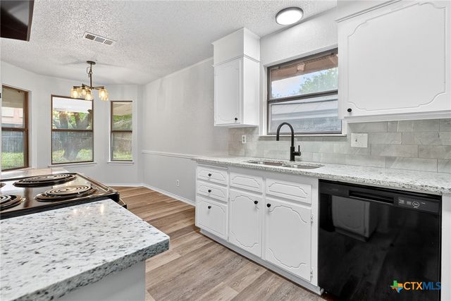 3305 Forest Hill Drive, Killeen, TX 76542