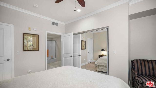 2240 S Beverly Glen Boulevard 103, Los Angeles, CA 90064