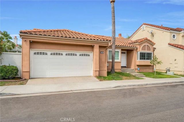 15 Laconia, Irvine, CA 92614