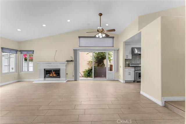 15 Laconia, Irvine, CA 92614