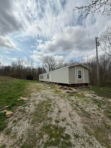 1223 Glass Pike, Stamping Ground, KY 40379