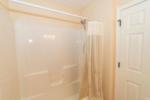 56862 Moyer Lane, Elkhart, IN 46516