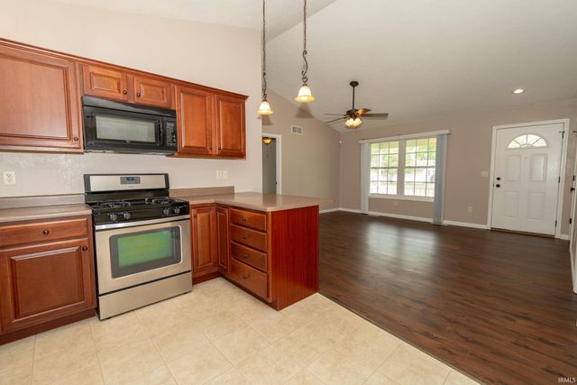 56862 Moyer Lane, Elkhart, IN 46516