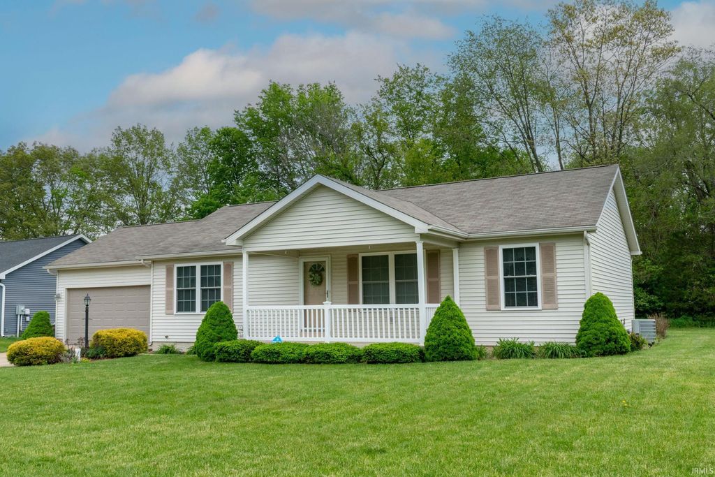 56862 Moyer Lane, Elkhart, IN 46516