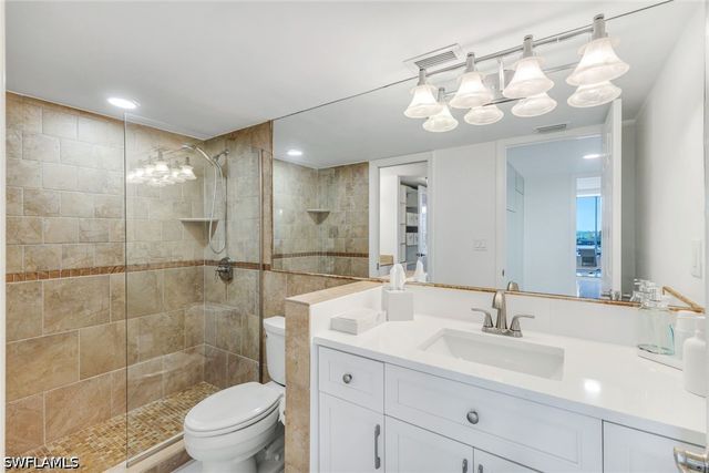 5 Bluebill AVE 410, Naples, FL 34108