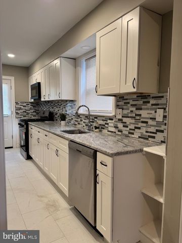 5402 NORFOLK ST, Philadelphia, PA 19143