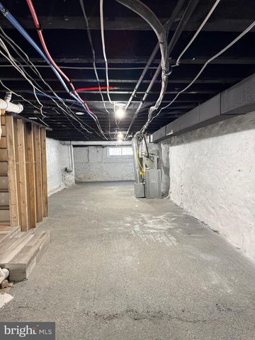 5402 NORFOLK ST, Philadelphia, PA 19143