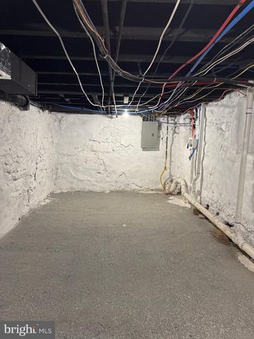 5402 NORFOLK ST, Philadelphia, PA 19143