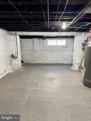 5402 NORFOLK ST, Philadelphia, PA 19143