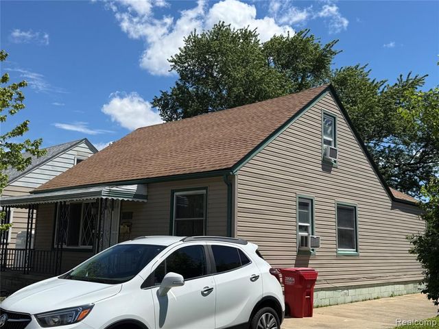 24646 Grove Avenue, Eastpointe, MI 48021