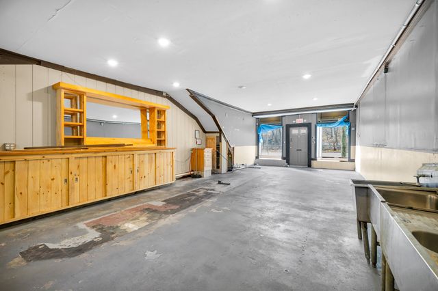 720 Main Street, Winchester, CT 06098