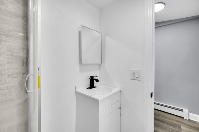 720 Main Street, Winchester, CT 06098