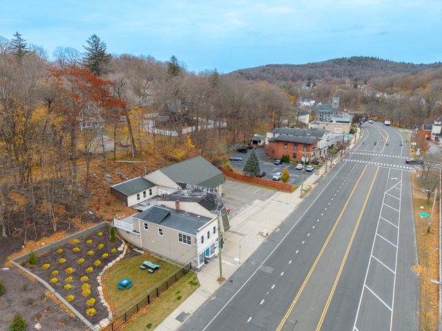 720 Main Street, Winchester, CT 06098