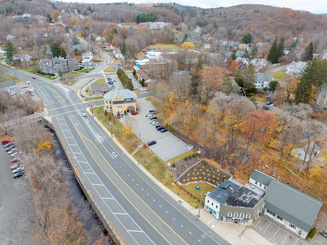 720 Main Street, Winchester, CT 06098