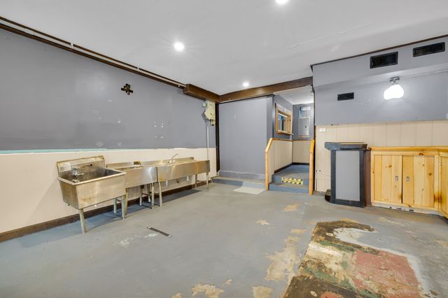 720 Main Street, Winchester, CT 06098