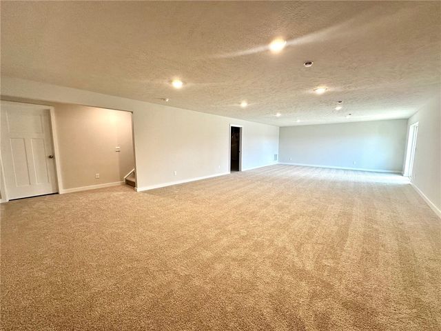 3036 Audrey Dr., Hempfield Twp, PA 15601