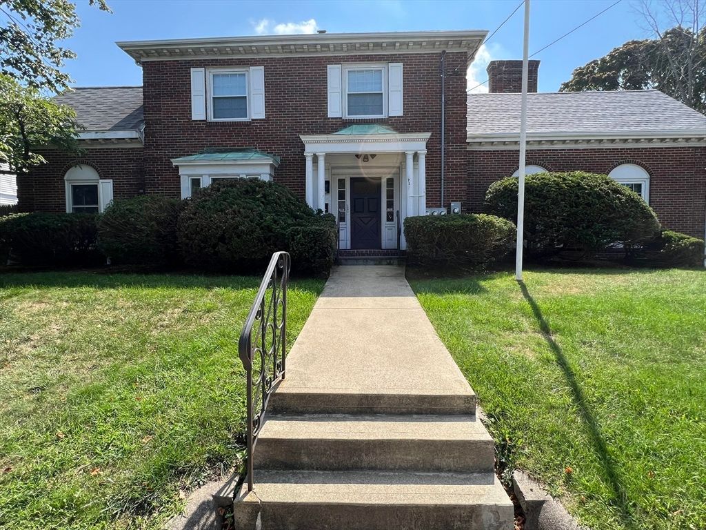 217 Cross 1, Malden, MA 02148