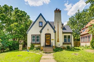 3807 Hubbard Avenue N, Robbinsdale, MN 55422