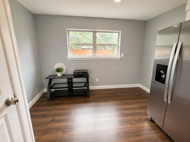 812 Irwin Drive, Hurst, TX 76053