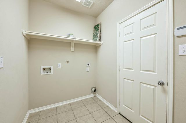 7114 Freesia Court, Baytown, TX 77521