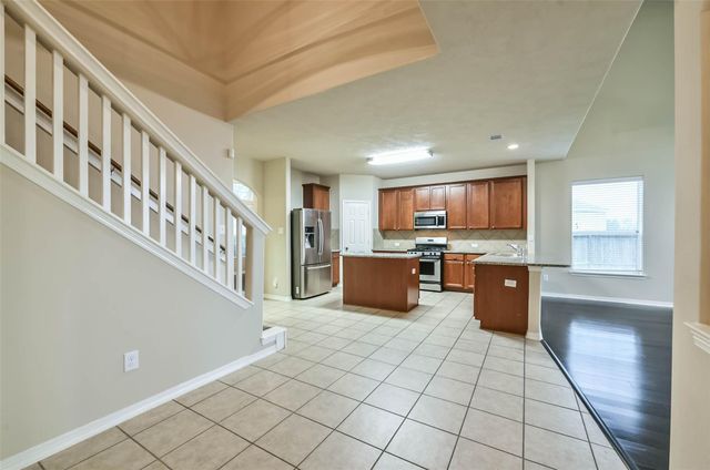 7114 Freesia Court, Baytown, TX 77521