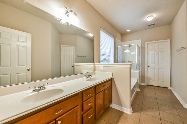 7114 Freesia Court, Baytown, TX 77521