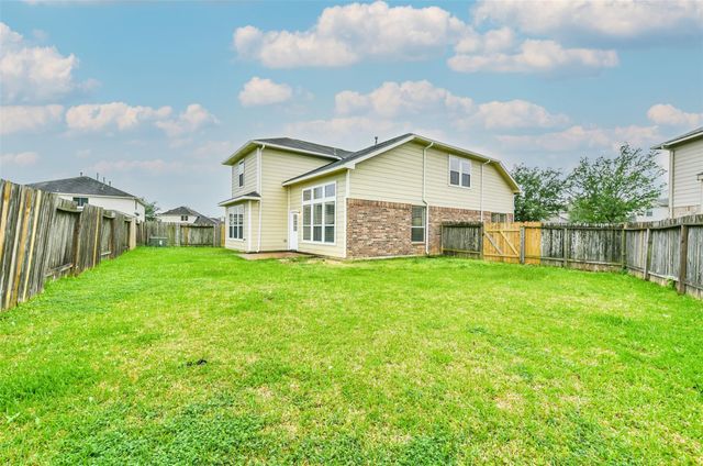 7114 Freesia Court, Baytown, TX 77521