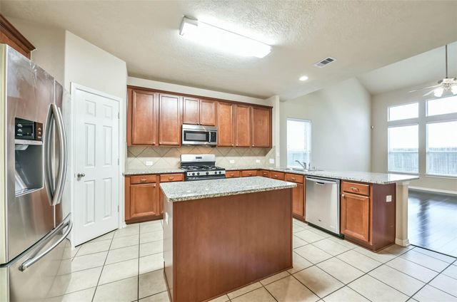 7114 Freesia Court, Baytown, TX 77521