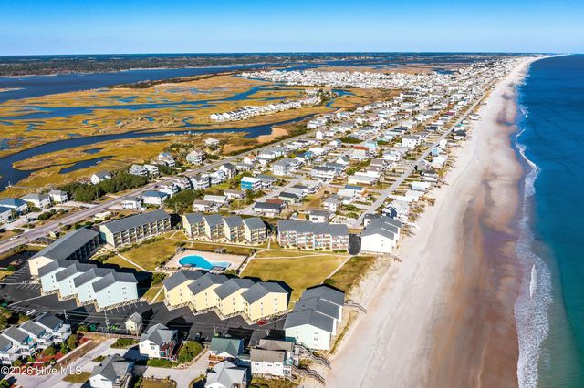 918 N New River Drive 331, Surf City, NC 28445