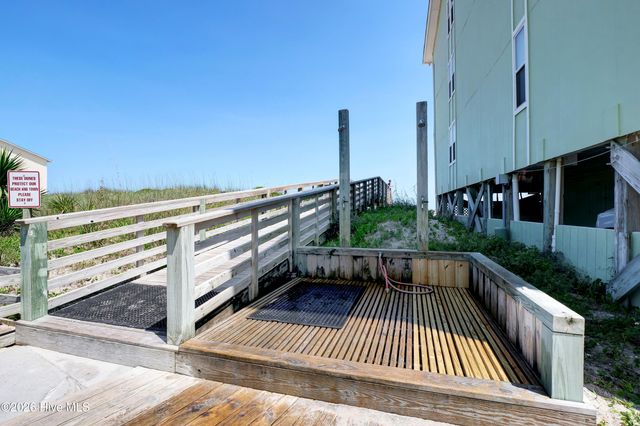 918 N New River Drive 331, Surf City, NC 28445