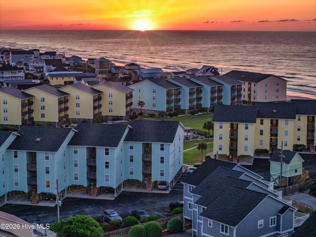 918 N New River Drive 331, Surf City, NC 28445