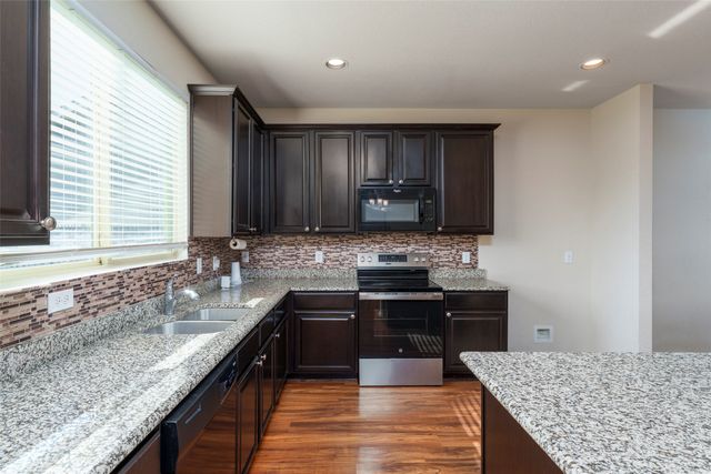 2917 Whitetail Chase Drive, Fort Worth, TX 76108