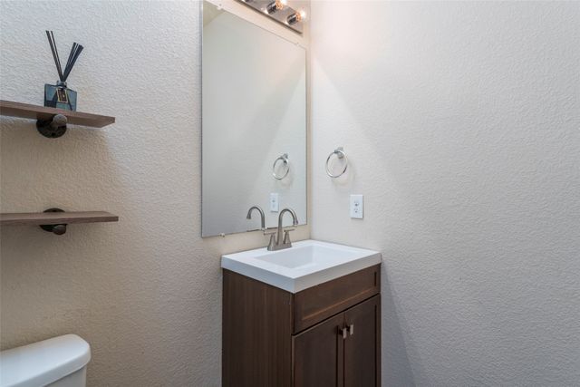 2917 Whitetail Chase Drive, Fort Worth, TX 76108