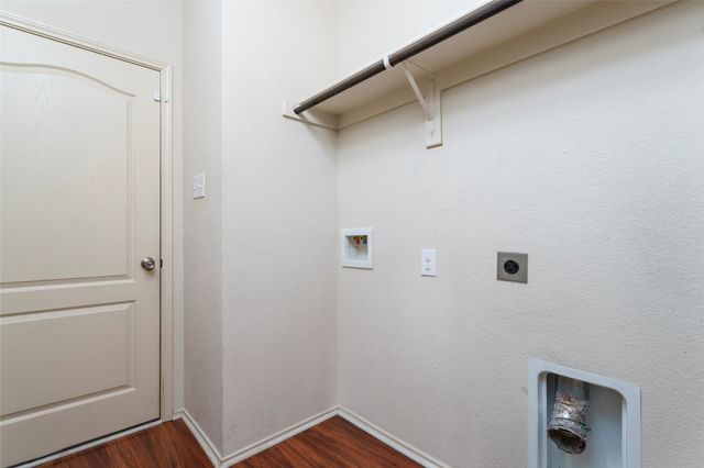 2917 Whitetail Chase Drive, Fort Worth, TX 76108