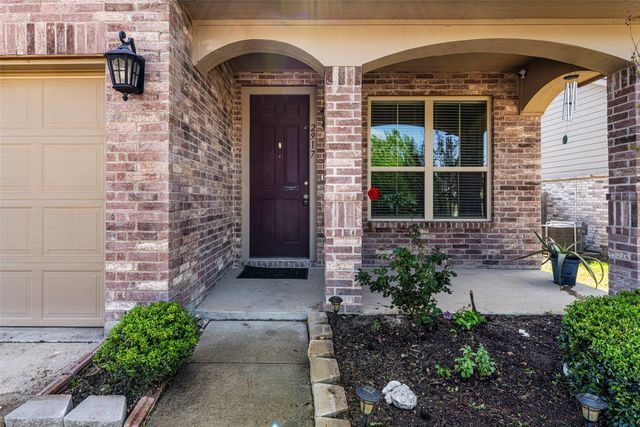 2917 Whitetail Chase Drive, Fort Worth, TX 76108