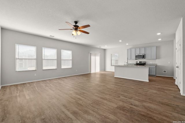 3452 Redbud Grv, San Antonio, TX 78264