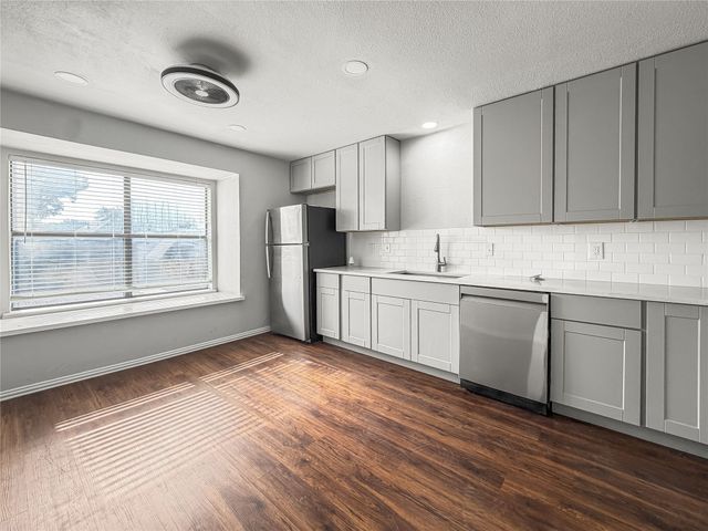 5840 Spring Valley 1104, Dallas, TX 75254