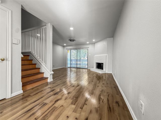 5840 Spring Valley 1104, Dallas, TX 75254