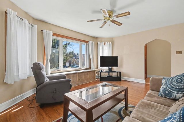 3836 Home Avenue, Berwyn, IL 60402