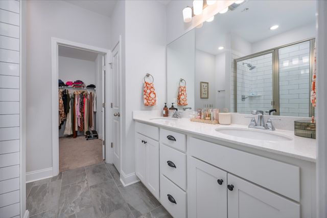 1060 June Wilde Rdg, Spring Hill, TN 37174