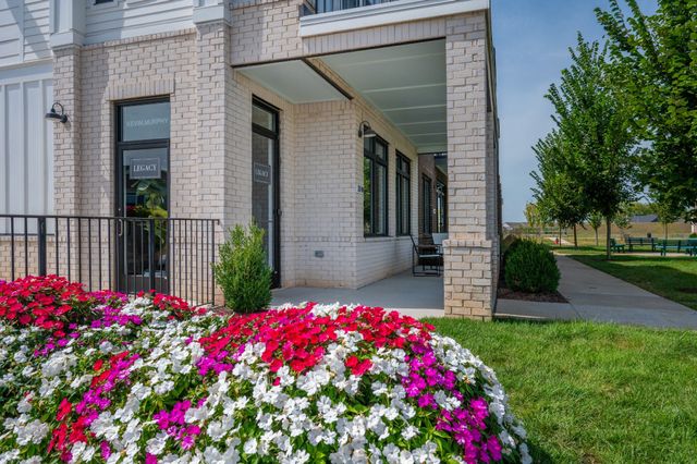 1060 June Wilde Rdg, Spring Hill, TN 37174